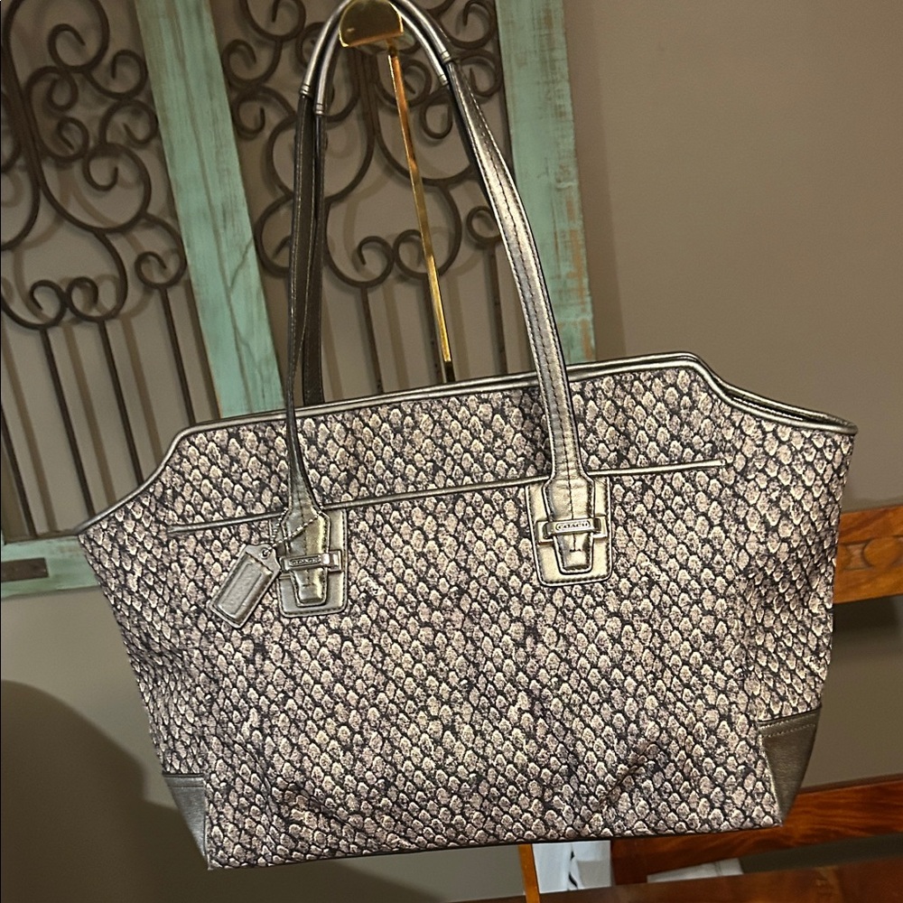 Coach 2013 Taylor Alexis Set of  Metallic Reptile  Bag & Wristlet